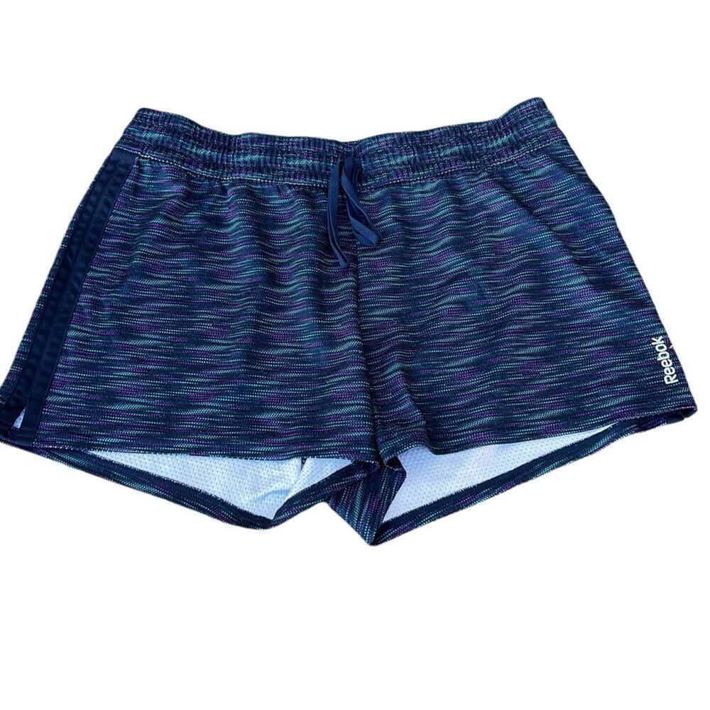 Reebok shorts women’s size M, Navy multicolor